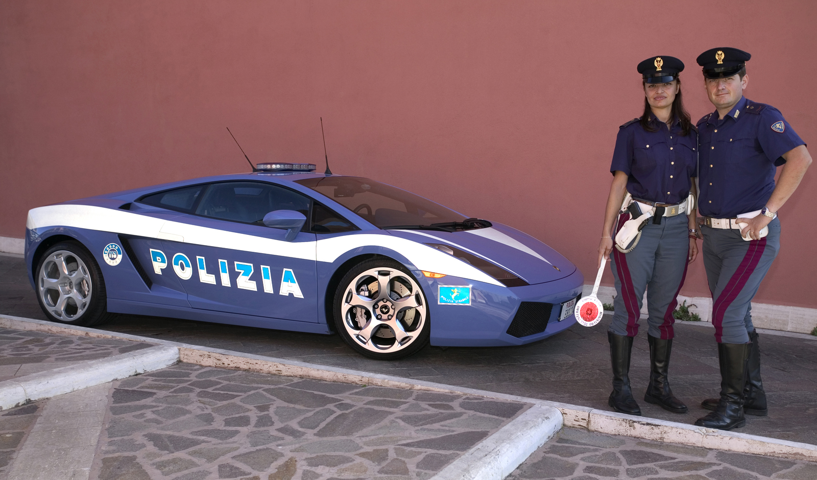 Italian Police Lamborghini. - Martyn Goddard Images